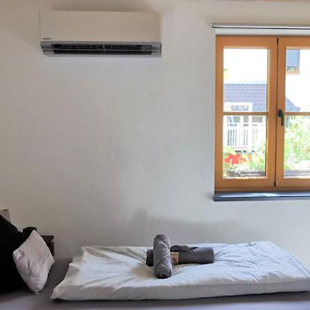 Ferienwohnung Strata Montana เบนส์ไฮม์ ภายนอก รูปภาพ