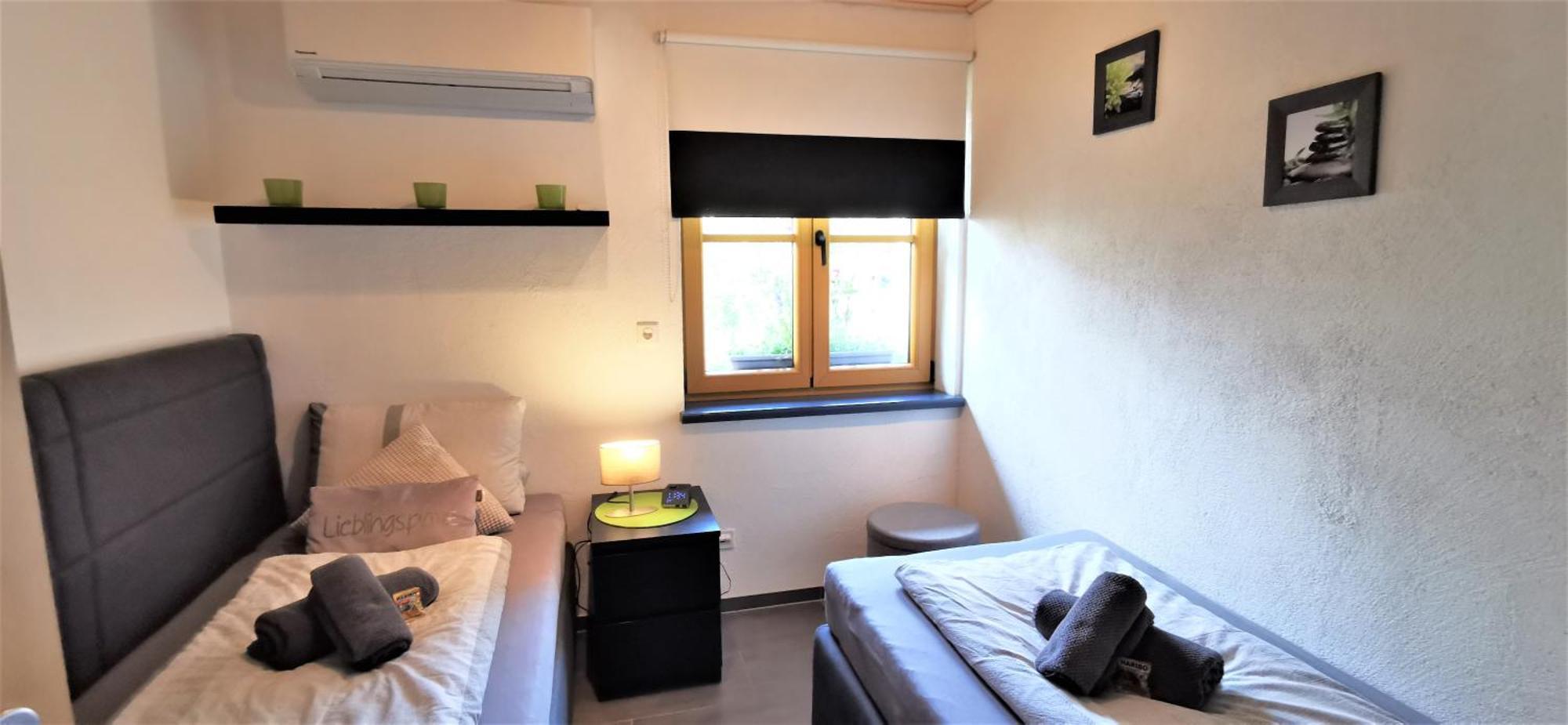 Ferienwohnung Strata Montana เบนส์ไฮม์ ภายนอก รูปภาพ