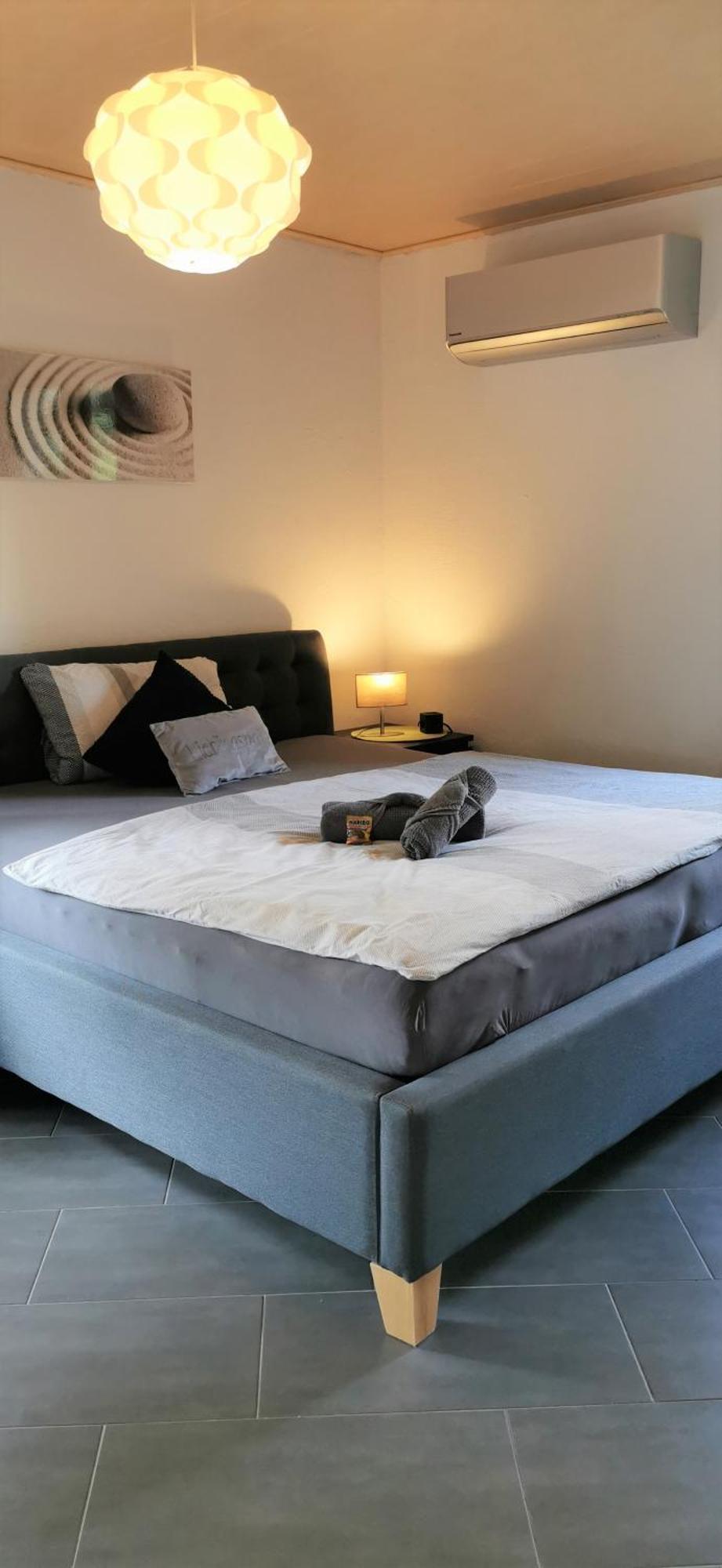 Ferienwohnung Strata Montana เบนส์ไฮม์ ภายนอก รูปภาพ