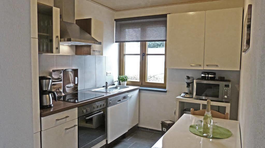 Ferienwohnung Strata Montana เบนส์ไฮม์ ภายนอก รูปภาพ