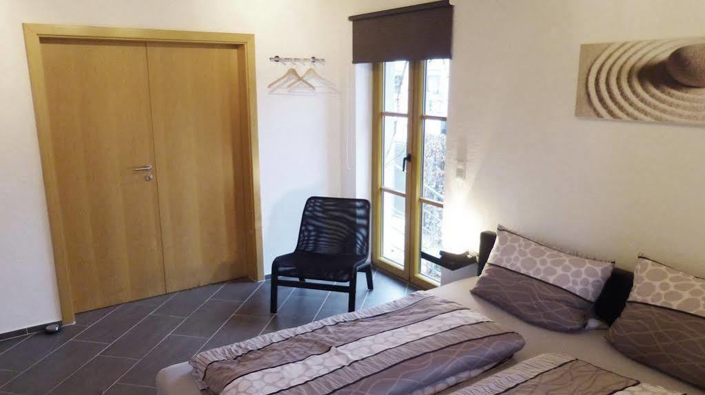 Ferienwohnung Strata Montana เบนส์ไฮม์ ภายนอก รูปภาพ